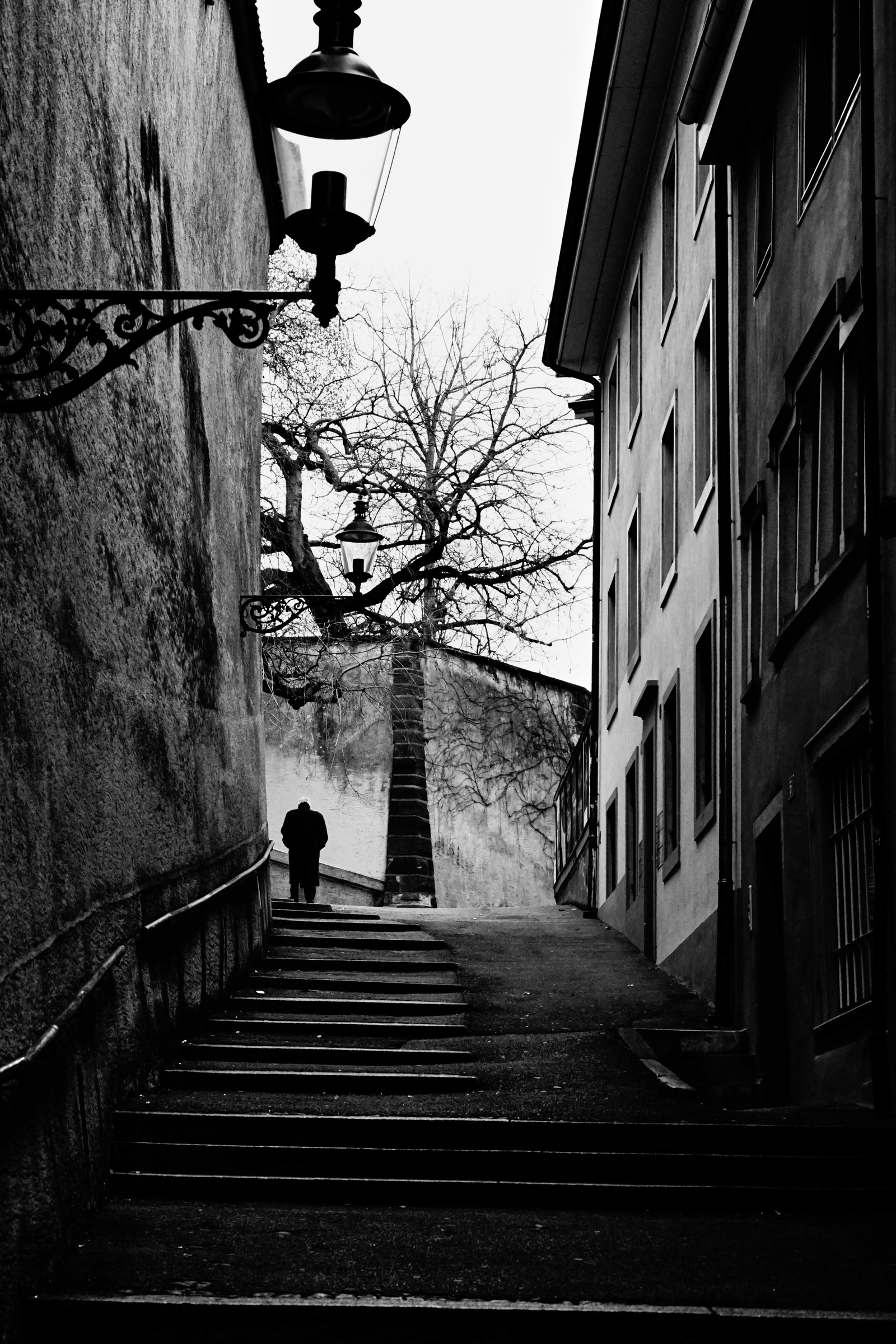 A quiet city walkway